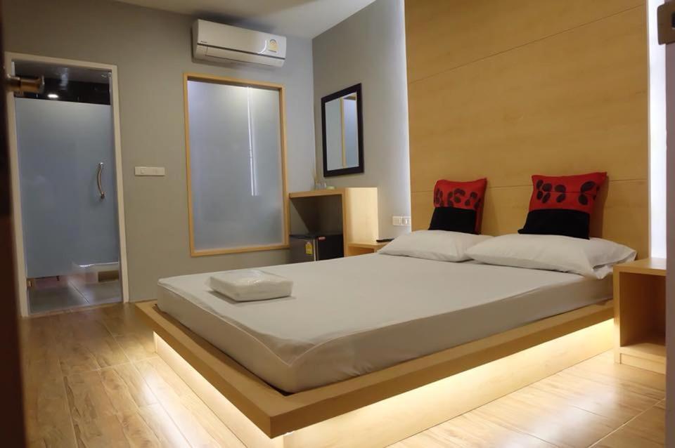 Love Box Resort Bangkok Esterno foto