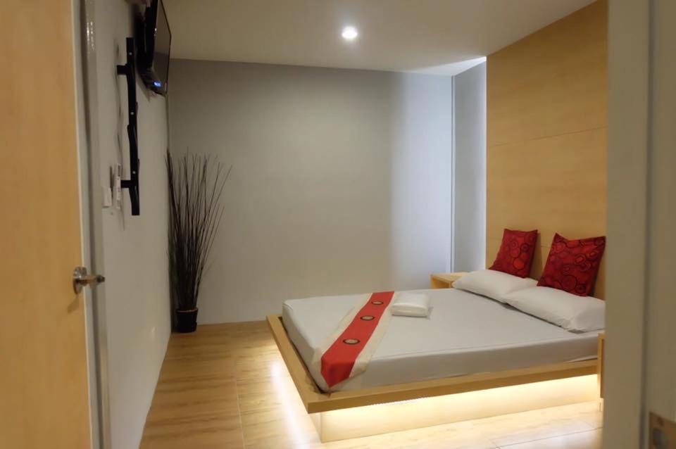 Love Box Resort Bangkok Esterno foto