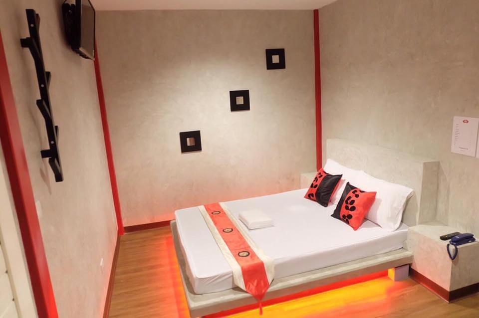 Love Box Resort Bangkok Esterno foto